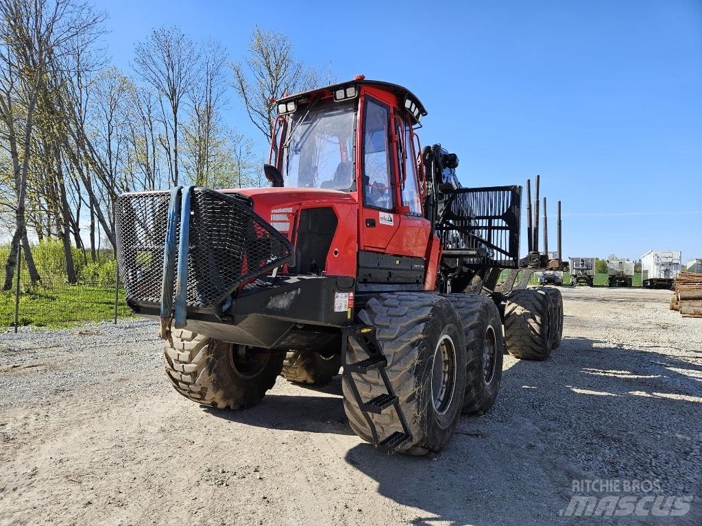 Komatsu 895 Forvarderi