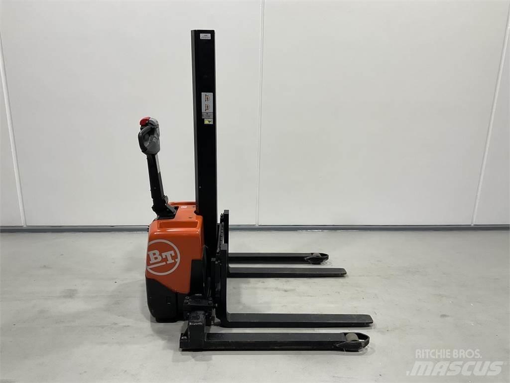 Toyota HWE100 Samopogonski ručni viljuškari