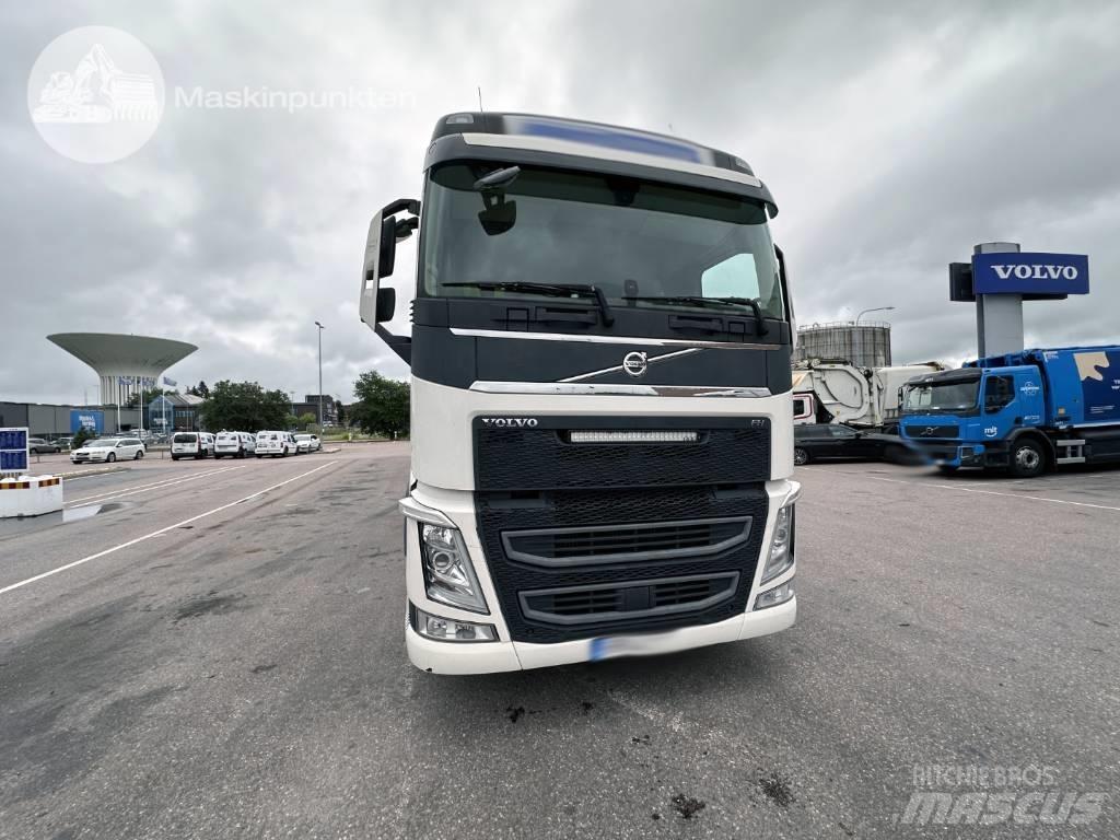 Volvo FH 500 EKIPAGE Rol kiper kamioni sa kukom za podizanje tereta