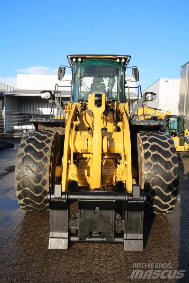 CAT 966M Utovarivači na točkove