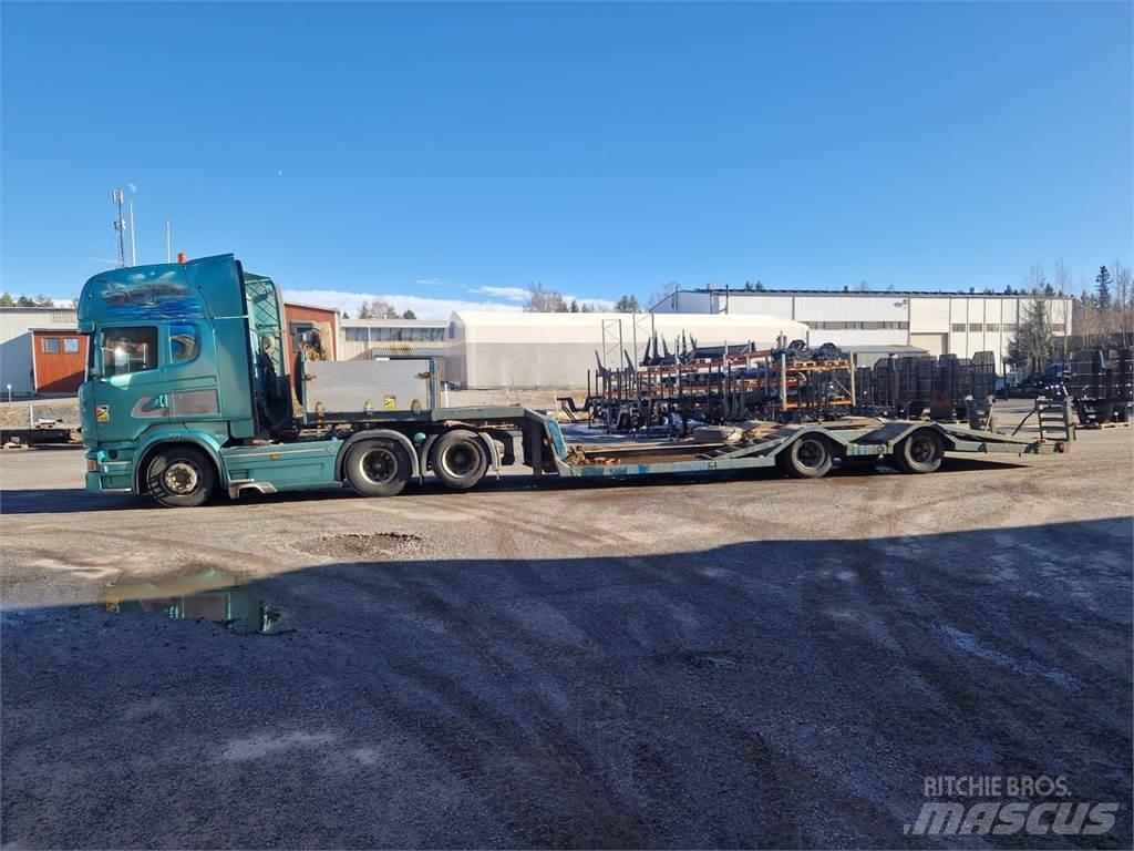 Scania R520 Kamioni za prevoz šumarskih mašina