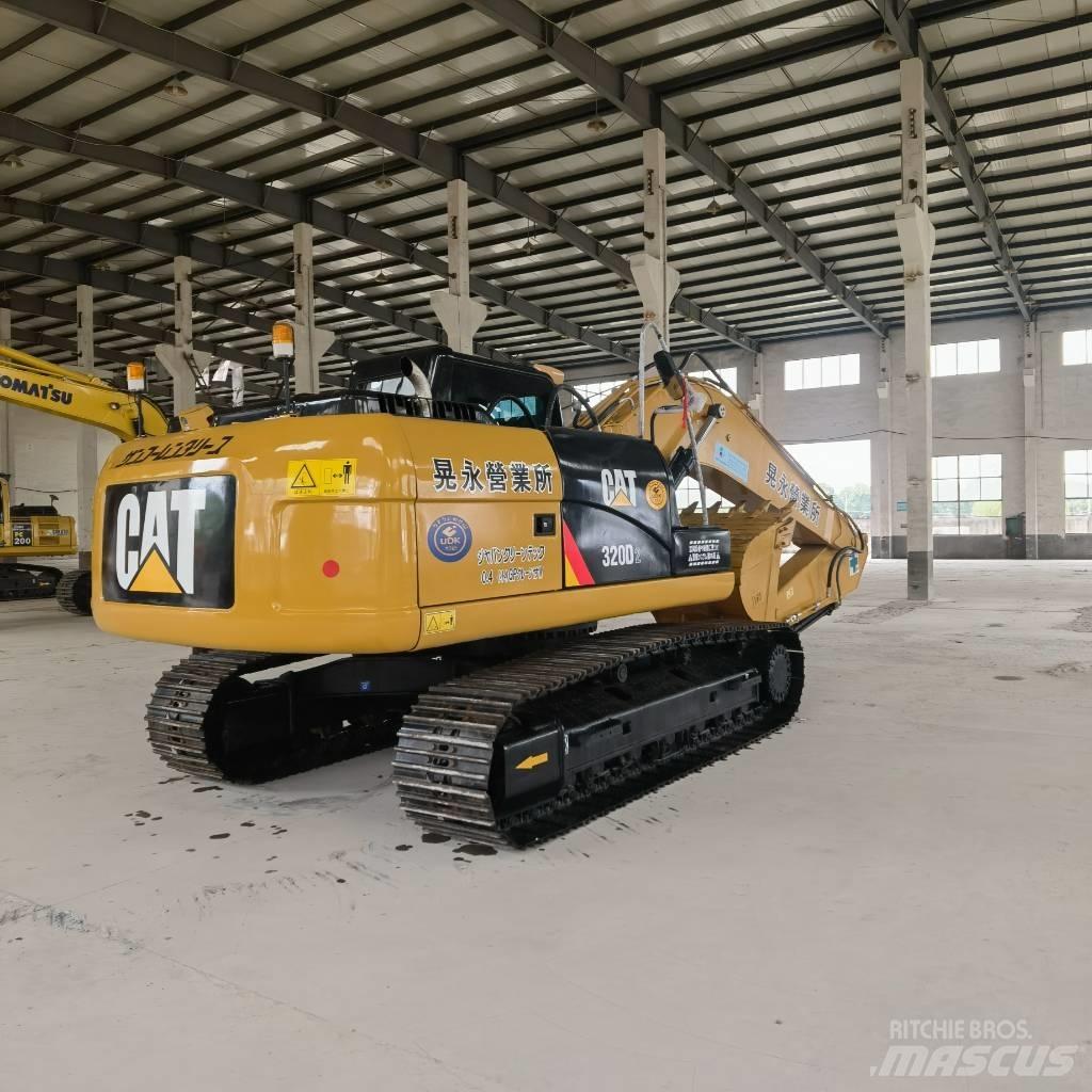 CAT 320 D2 Bageri guseničari