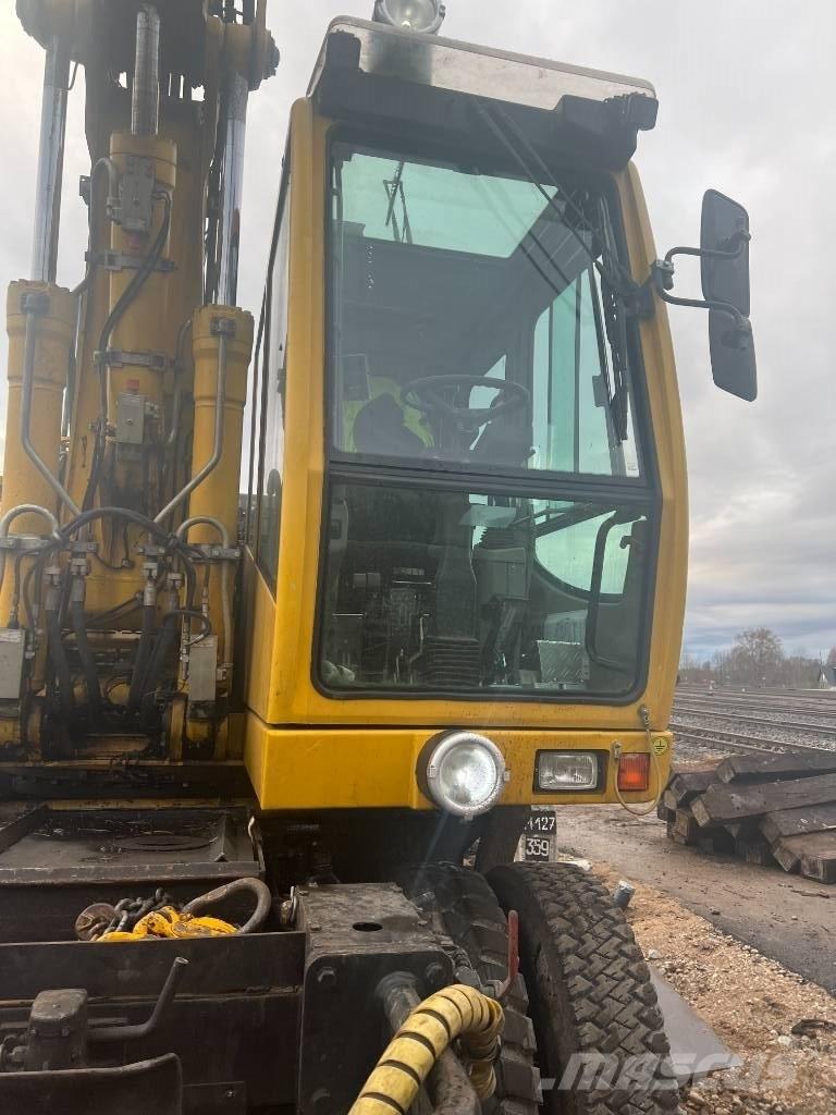 Liebherr A 900 C ZW Polovni specijalni bageri
