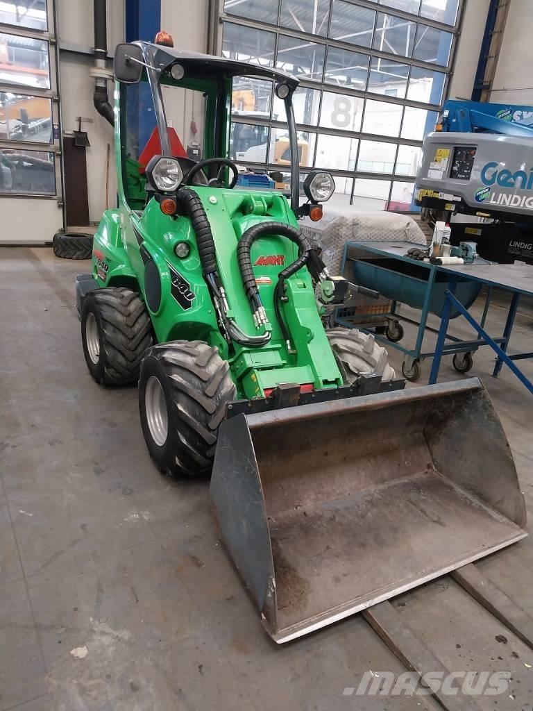 Avant 640 Skid steer mini utovarivači