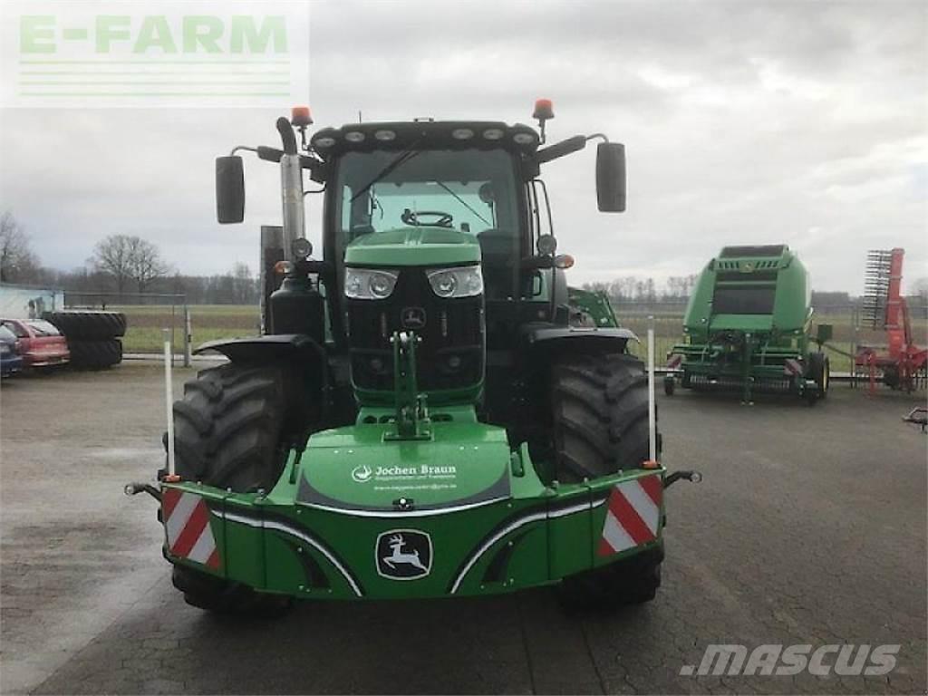 John Deere 6215r Traktori