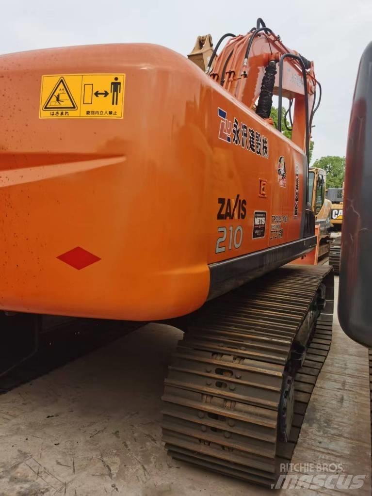 Hitachi ZX 210 Bageri guseničari