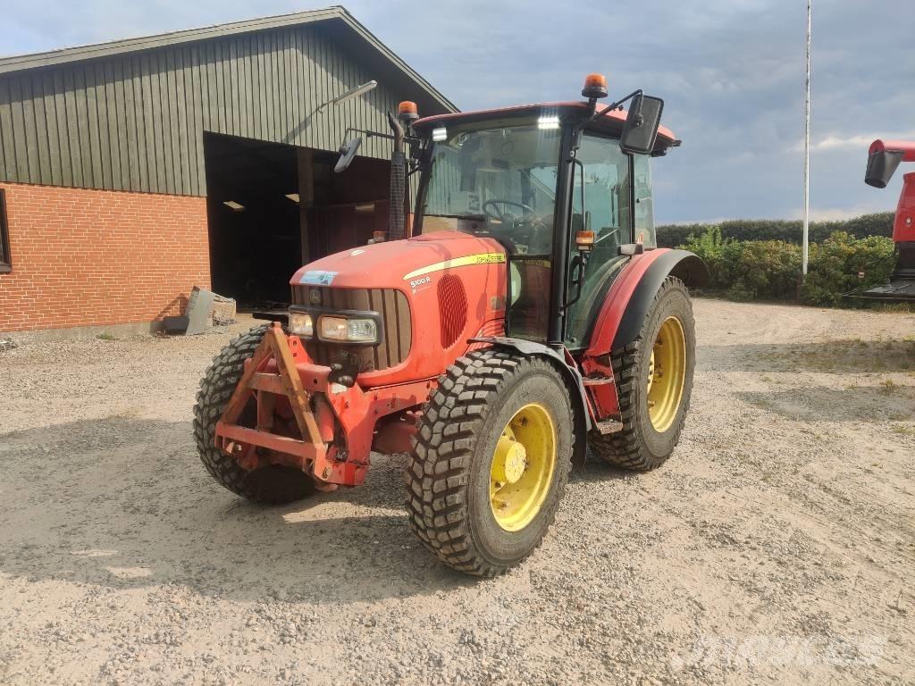 John Deere 5100 R Traktori