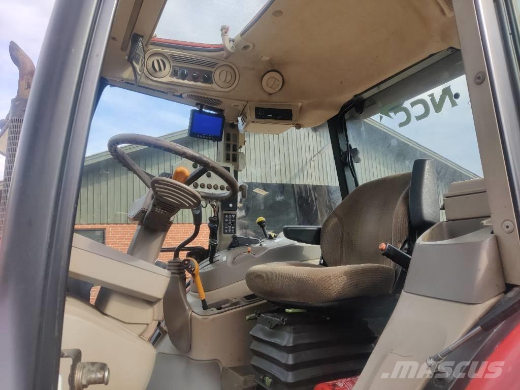 John Deere 5100 R Traktori