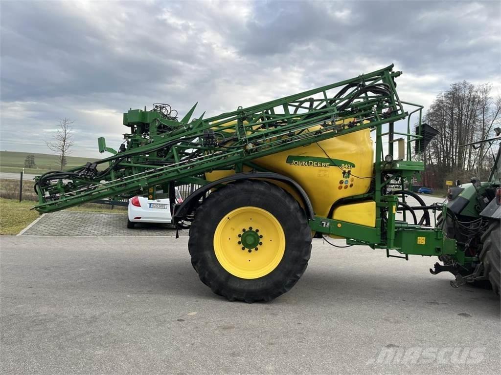 John Deere 840 TF Vučene prskalice
