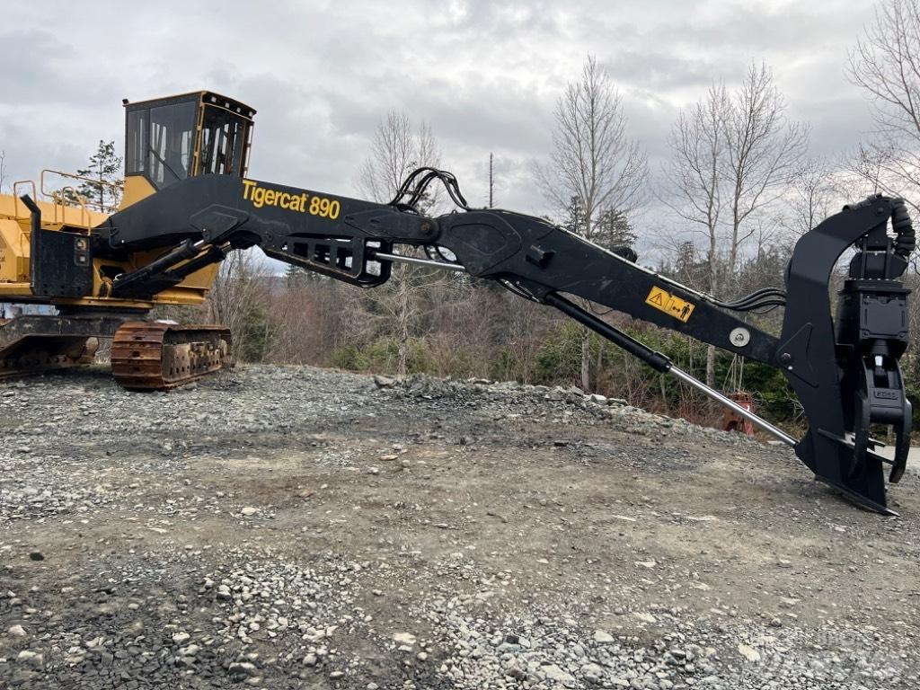Tigercat 890 Utovarivači stabala