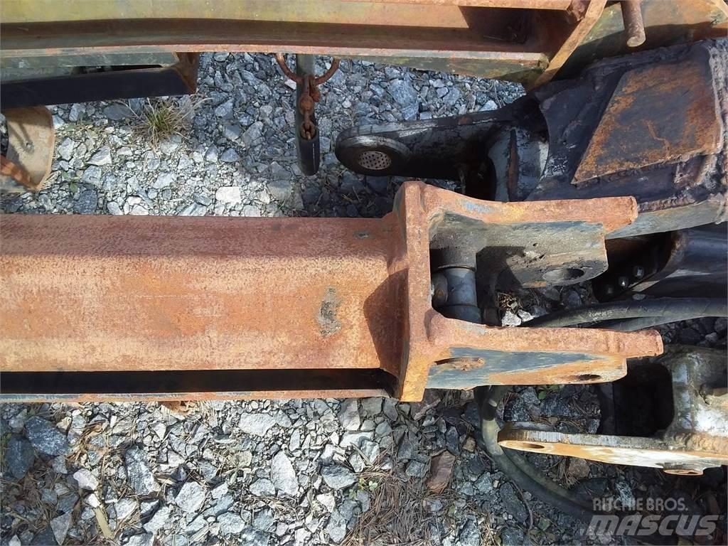CAT 2200 Kranovi za šumarske harvestere