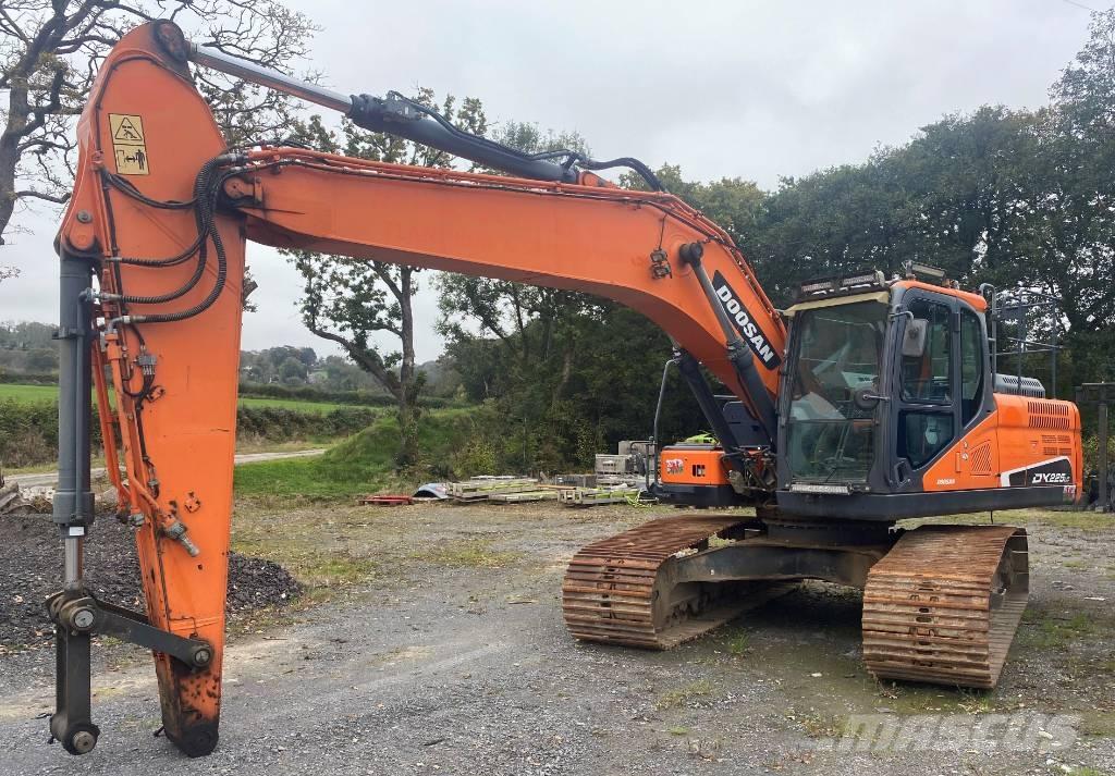 Doosan DX 225 LC Bageri guseničari