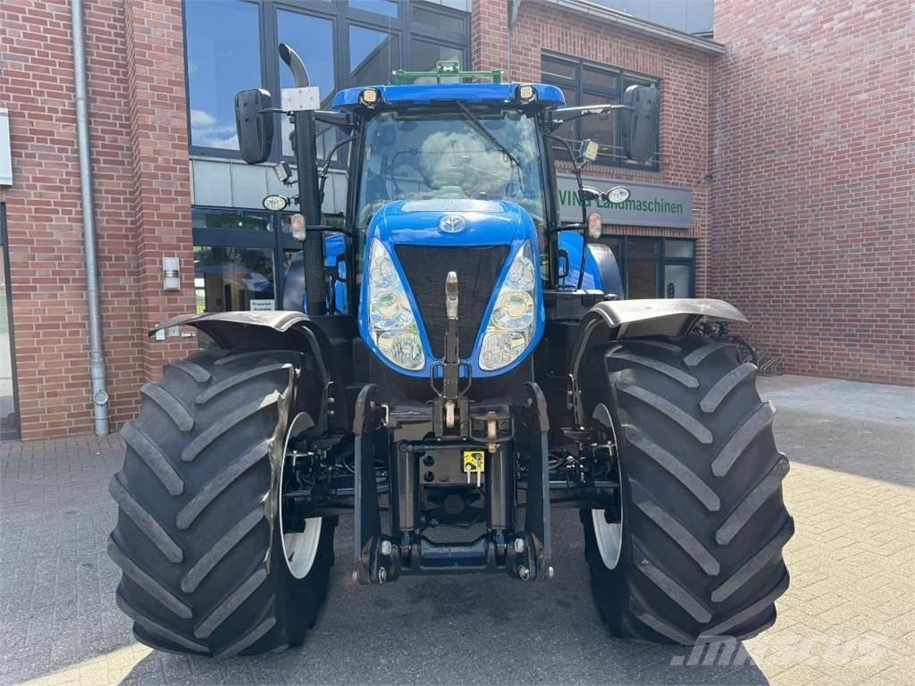 New Holland T7.220 Traktori