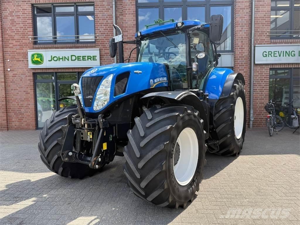 New Holland T7.220 Traktori