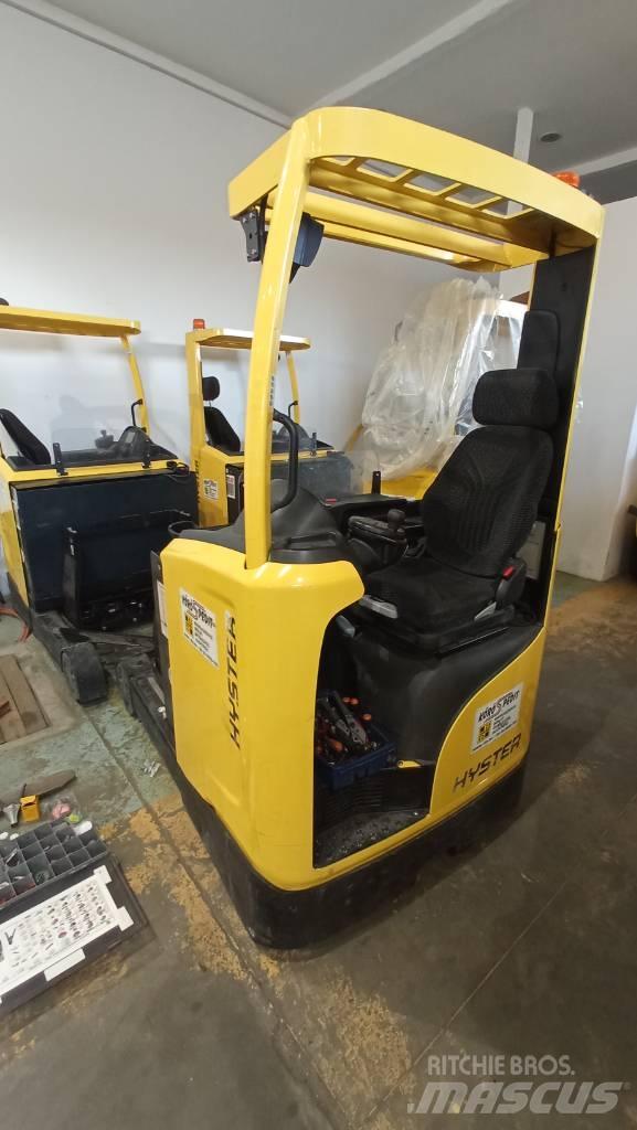 Hyster R 1.6 Viljuškari sa pomičnim stupom