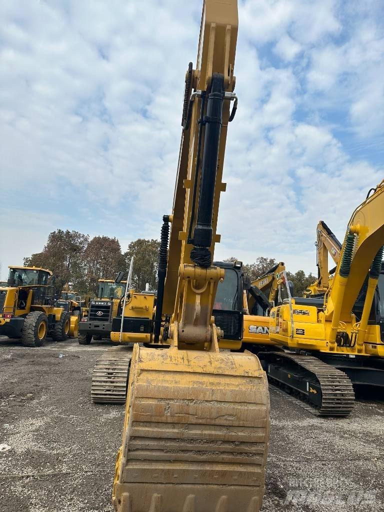 CAT 320 D2 Bageri guseničari
