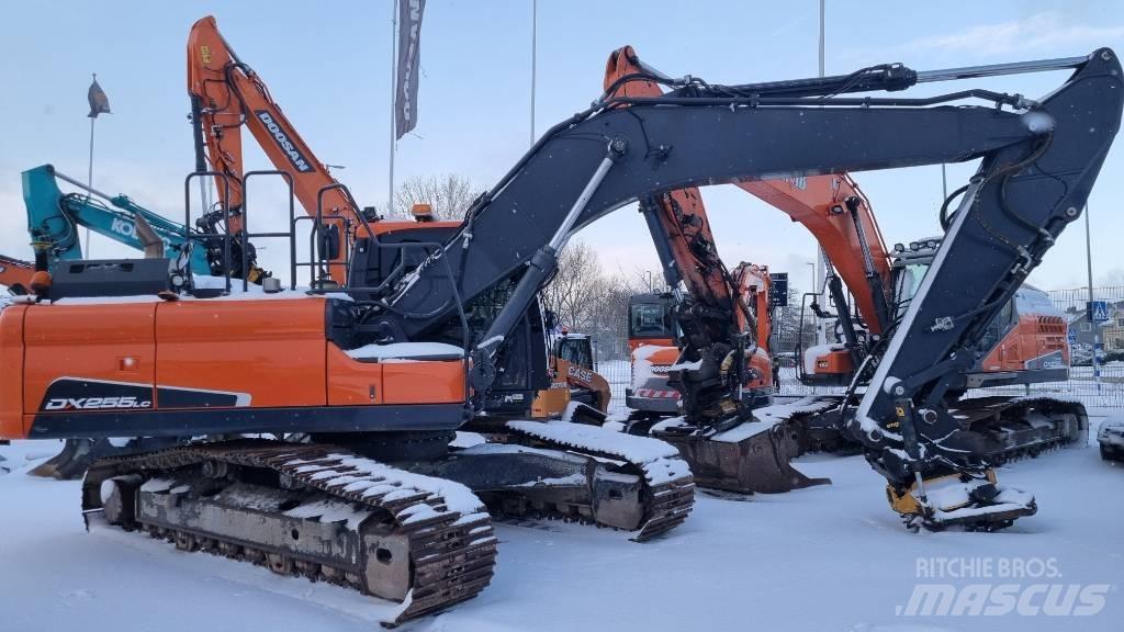 Doosan DX 255 LC-5 Bageri guseničari