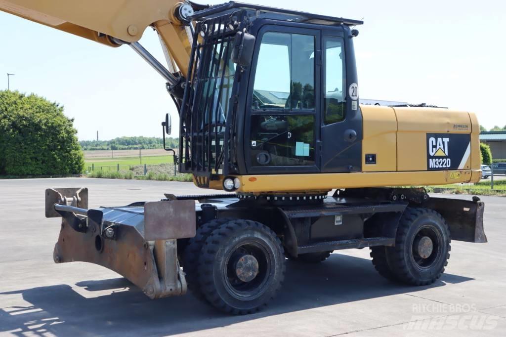 CAT M 322 D Bageri točkaši