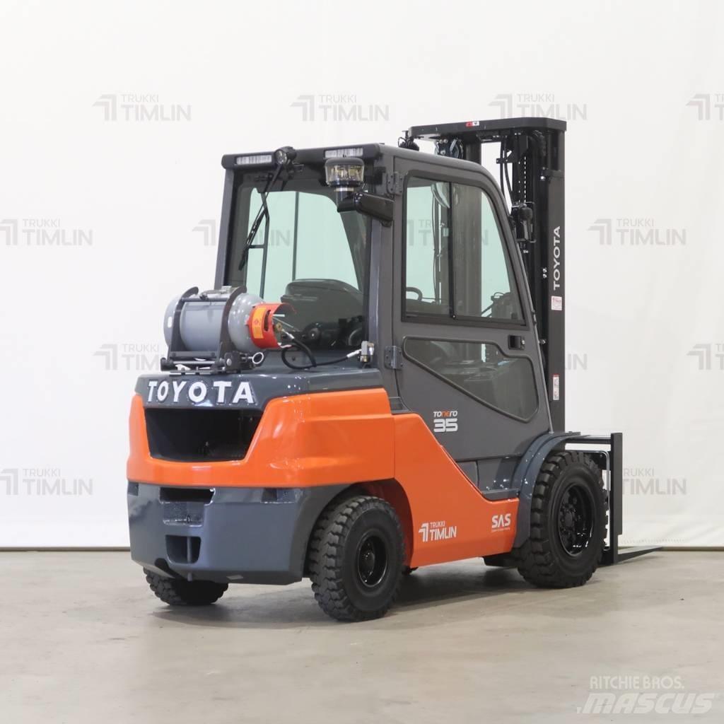 Toyota 02-8FGJF35 Plinski viljuškari