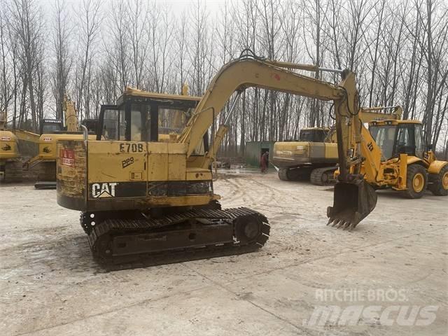CAT E70B Bageri guseničari