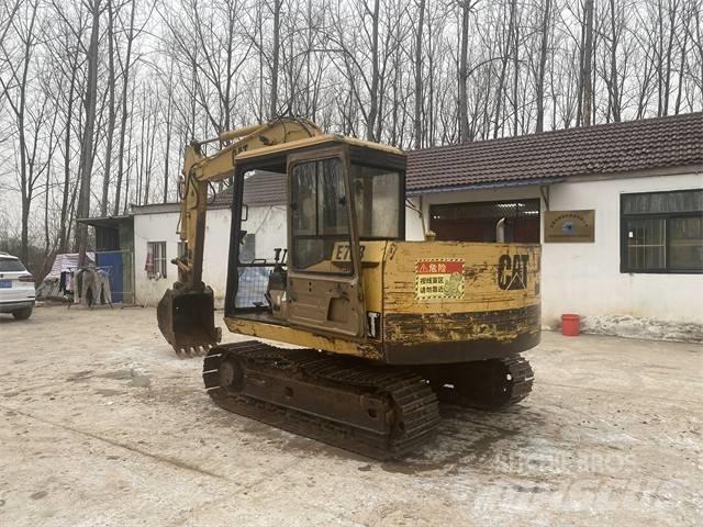 CAT E70B Bageri guseničari