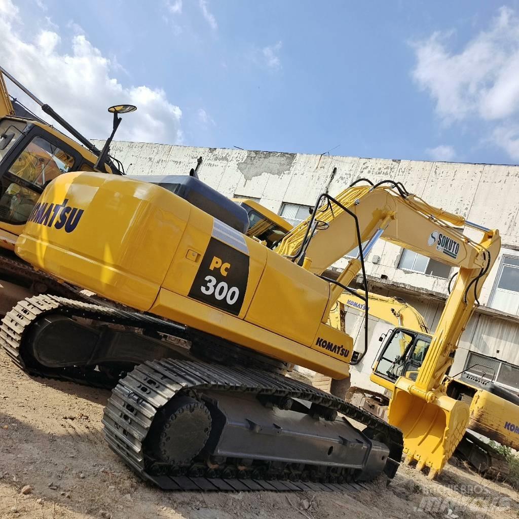 Komatsu PC300 Bageri guseničari