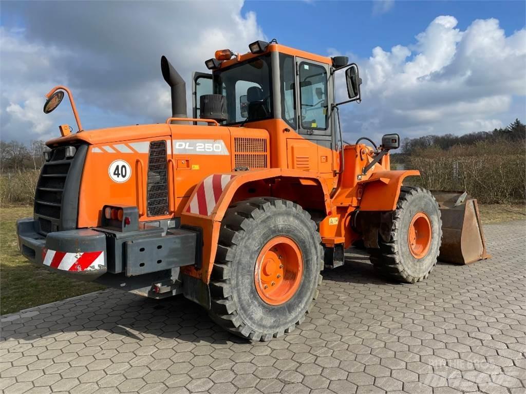 Doosan DL250 Utovarivači na točkove