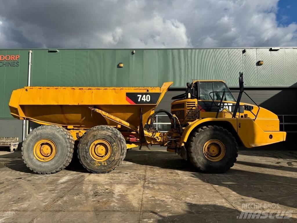 CAT 740 Damperi za gradilište