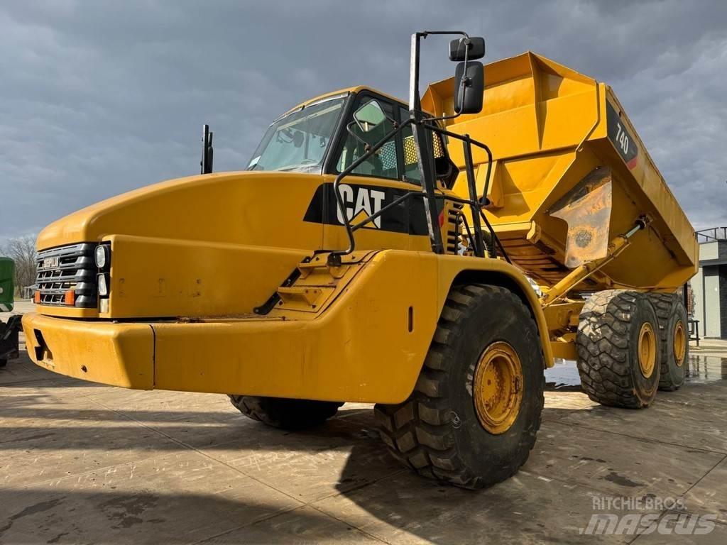 CAT 740 Damperi za gradilište