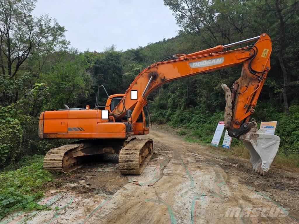 Doosan DX 220 LCA Bageri guseničari