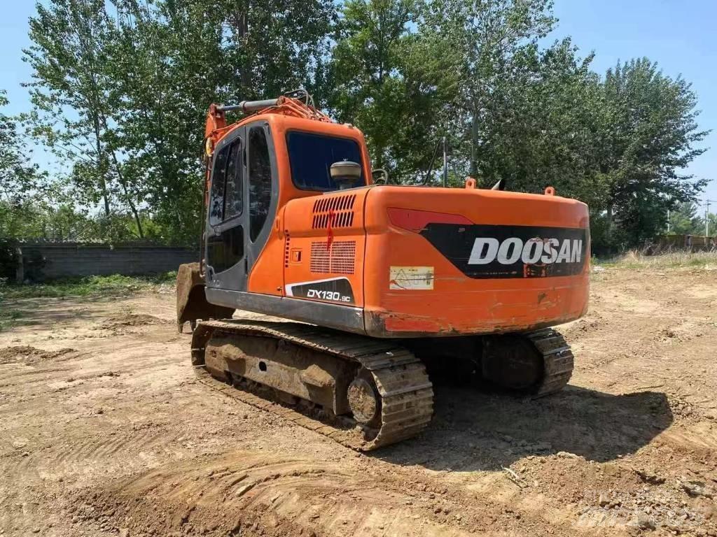Doosan DX 130-9 Bageri guseničari