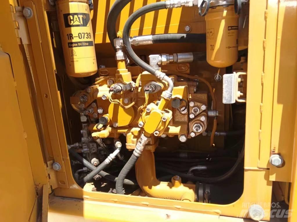CAT CAT312D2GC Bageri guseničari