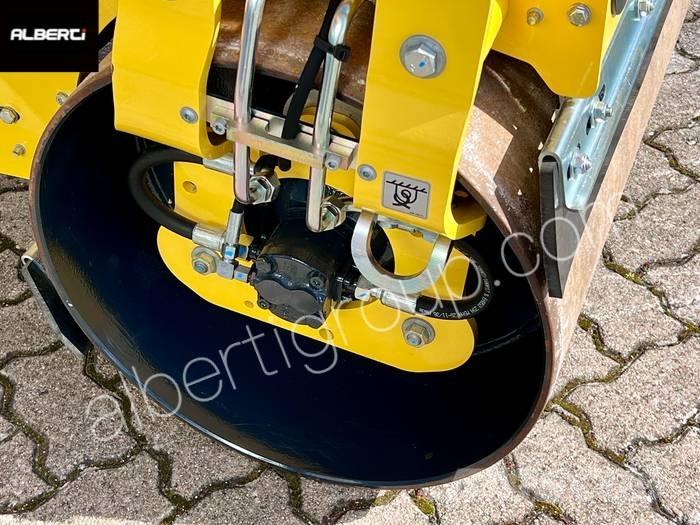 Bomag BW 100 AD M-5 Valjci sa duplim bubnjem