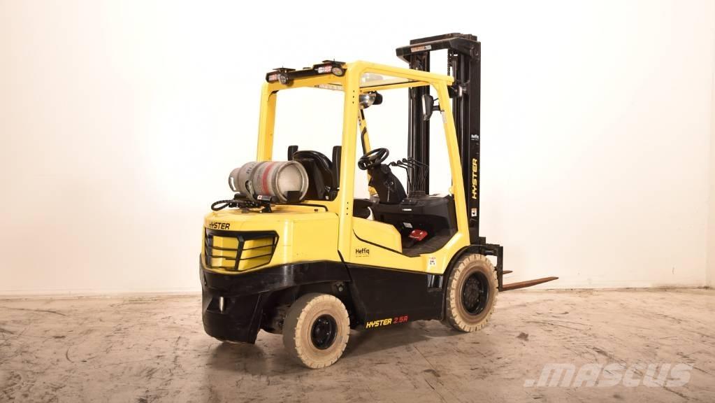 Hyster H2.5A6-L Plinski viljuškari