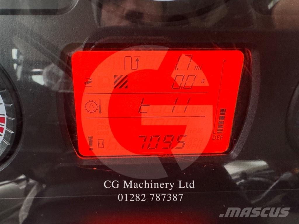 Massey Ferguson 4709 Traktori