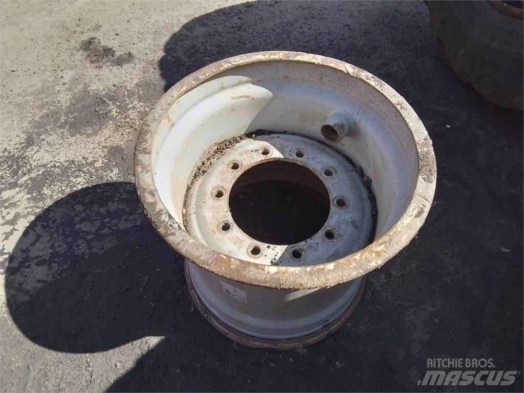 Valmet 901 22x24,5 Gume, točkovi i felne