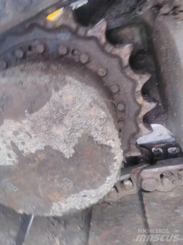 Volvo 210 C Bageri guseničari