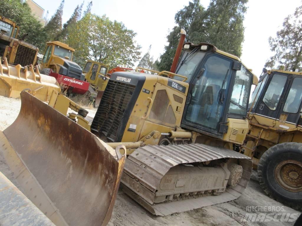 CAT D5K Buldožeri guseničari
