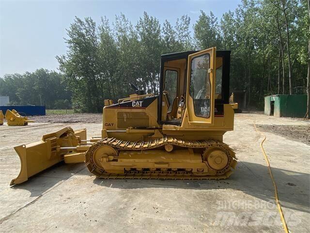 CAT D5G Buldožeri guseničari