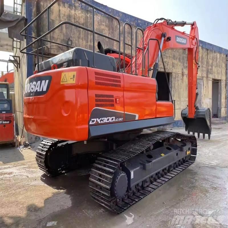 Doosan DX 300 LC-9C Bageri guseničari