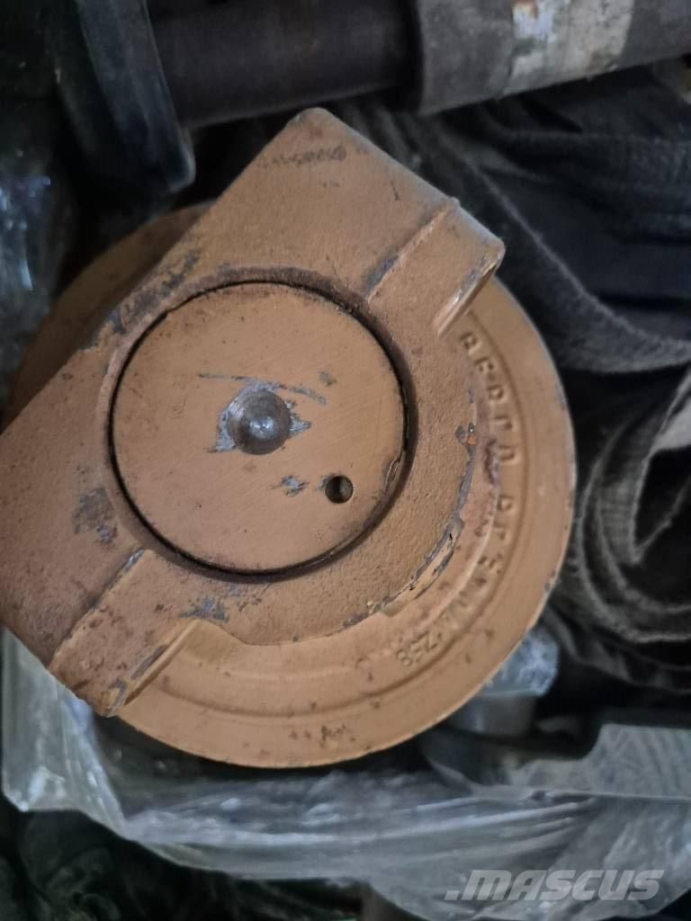 CAT D 6 Gusenice za građevinarstvo