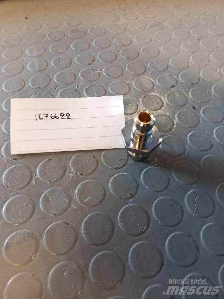 Volvo NIPPLE 1676622 Ostale kargo komponente