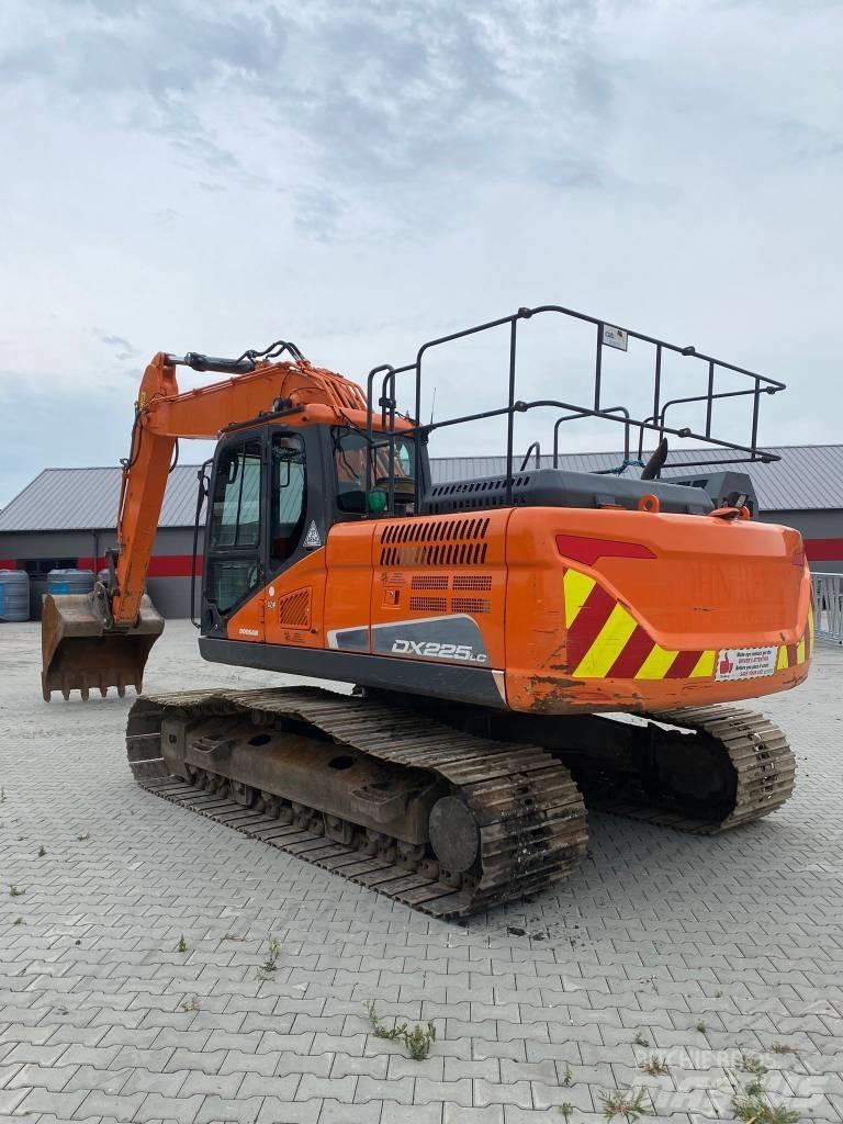 Doosan DX 225 LC Bageri guseničari