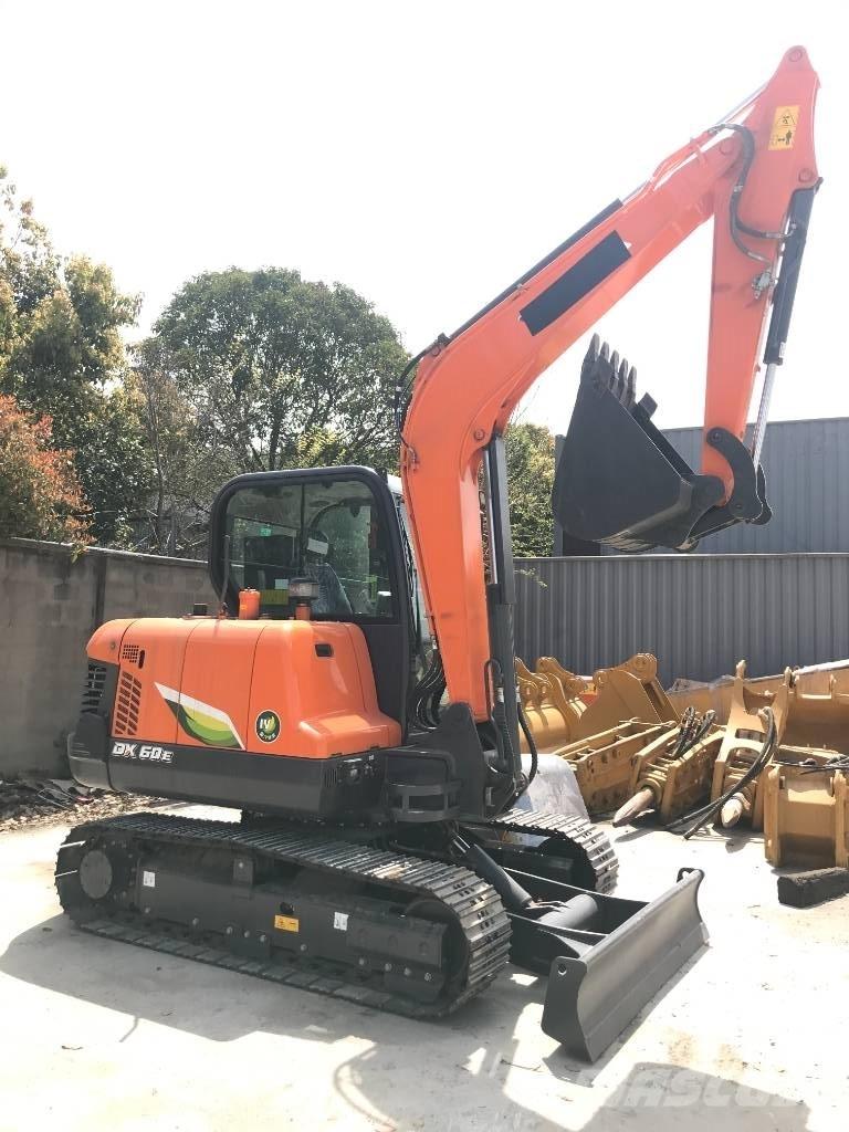 Doosan DX 60-9 C Midi bageri 7t – 12t