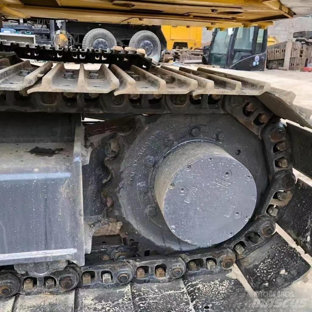 Komatsu PC 60 Bageri guseničari