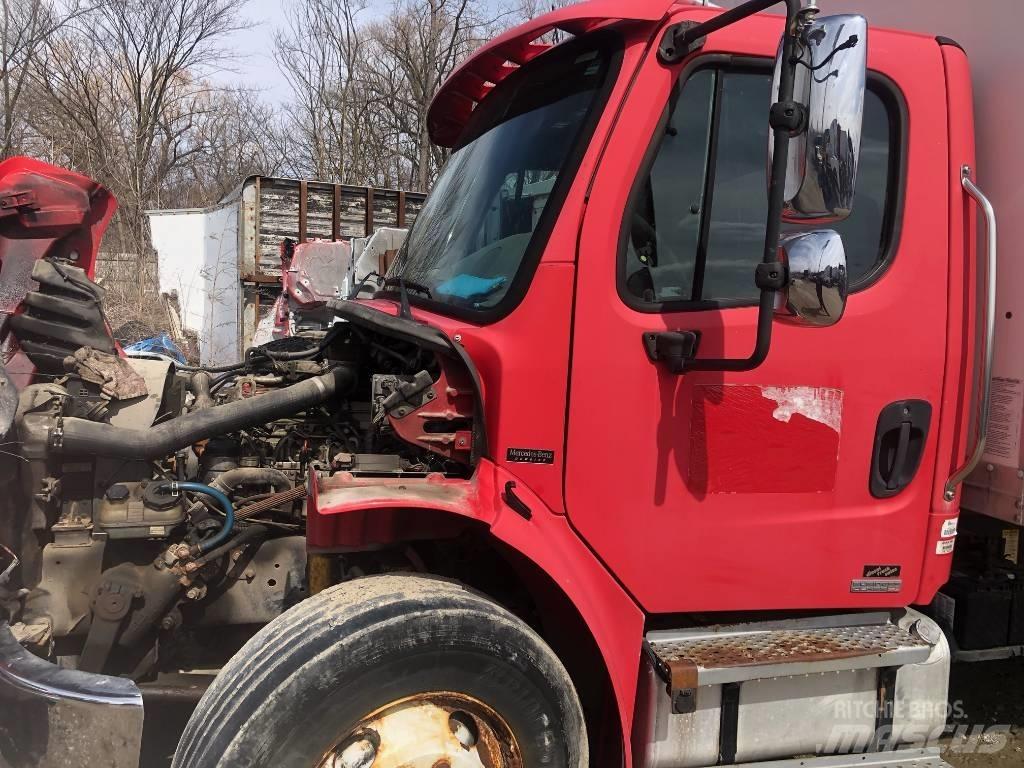 Freightliner m2 Sanduk kamioni