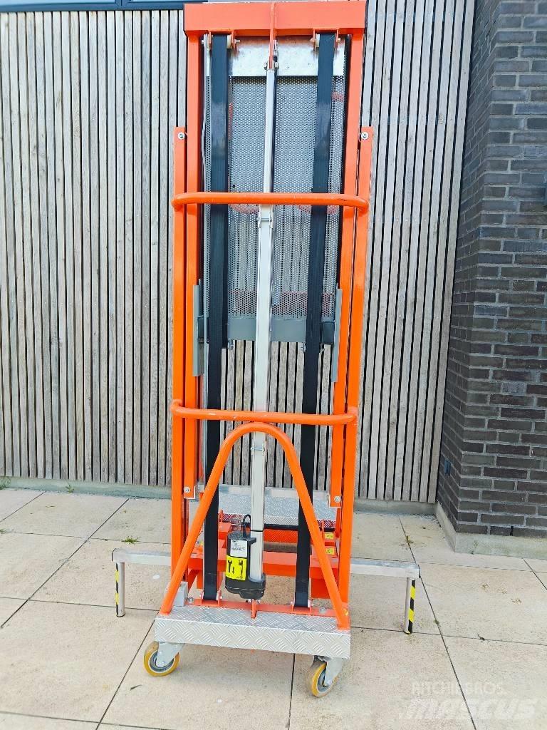  Lock Hard  UPLIFT 5 Samohodne podizne platforme