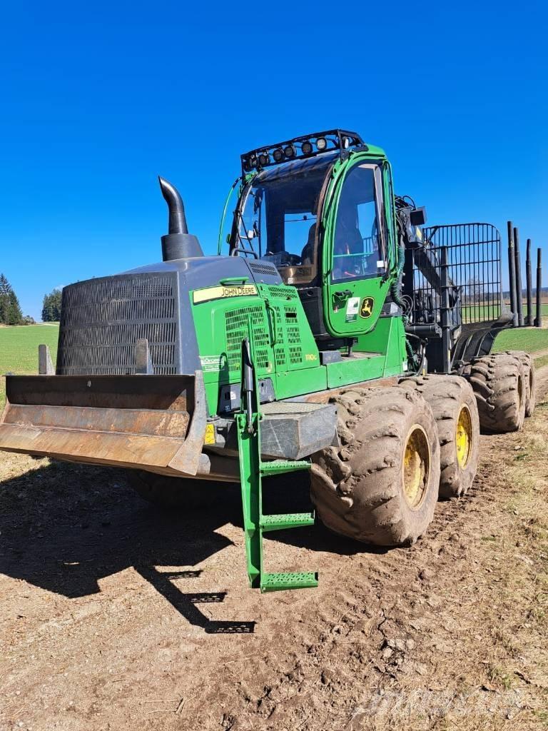 John Deere 1110 G Forvarderi