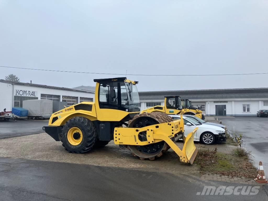 Bomag BW 213 PDH-5 Nabijači zemlje