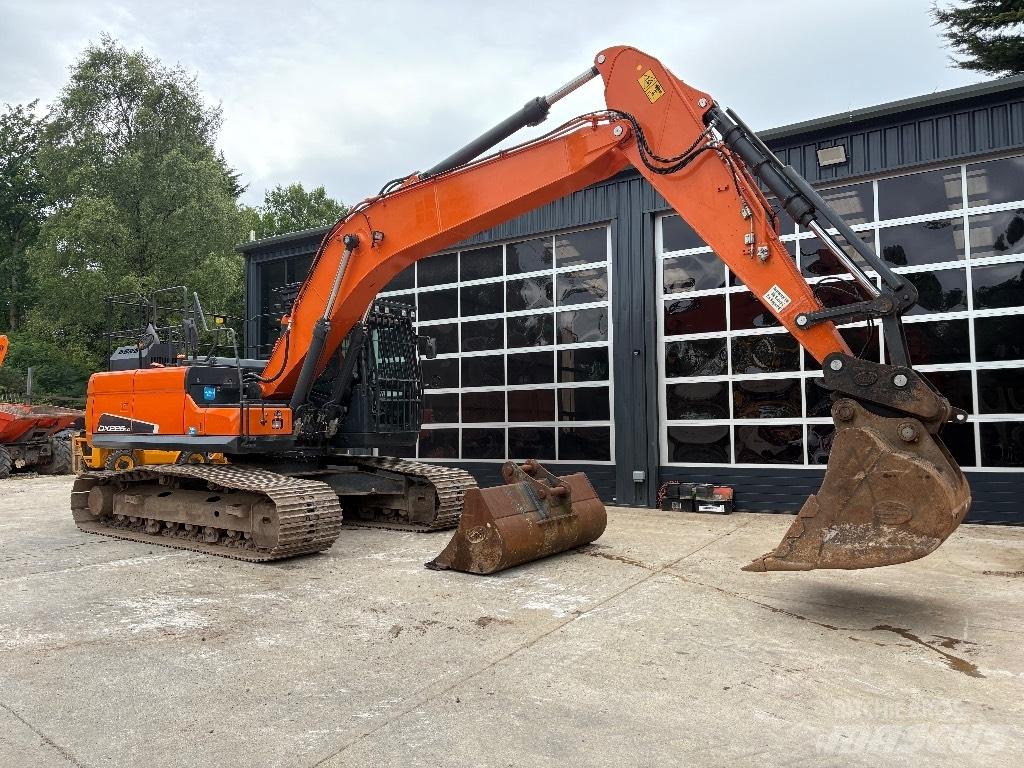 Doosan DX 225 LC-5 Bageri guseničari